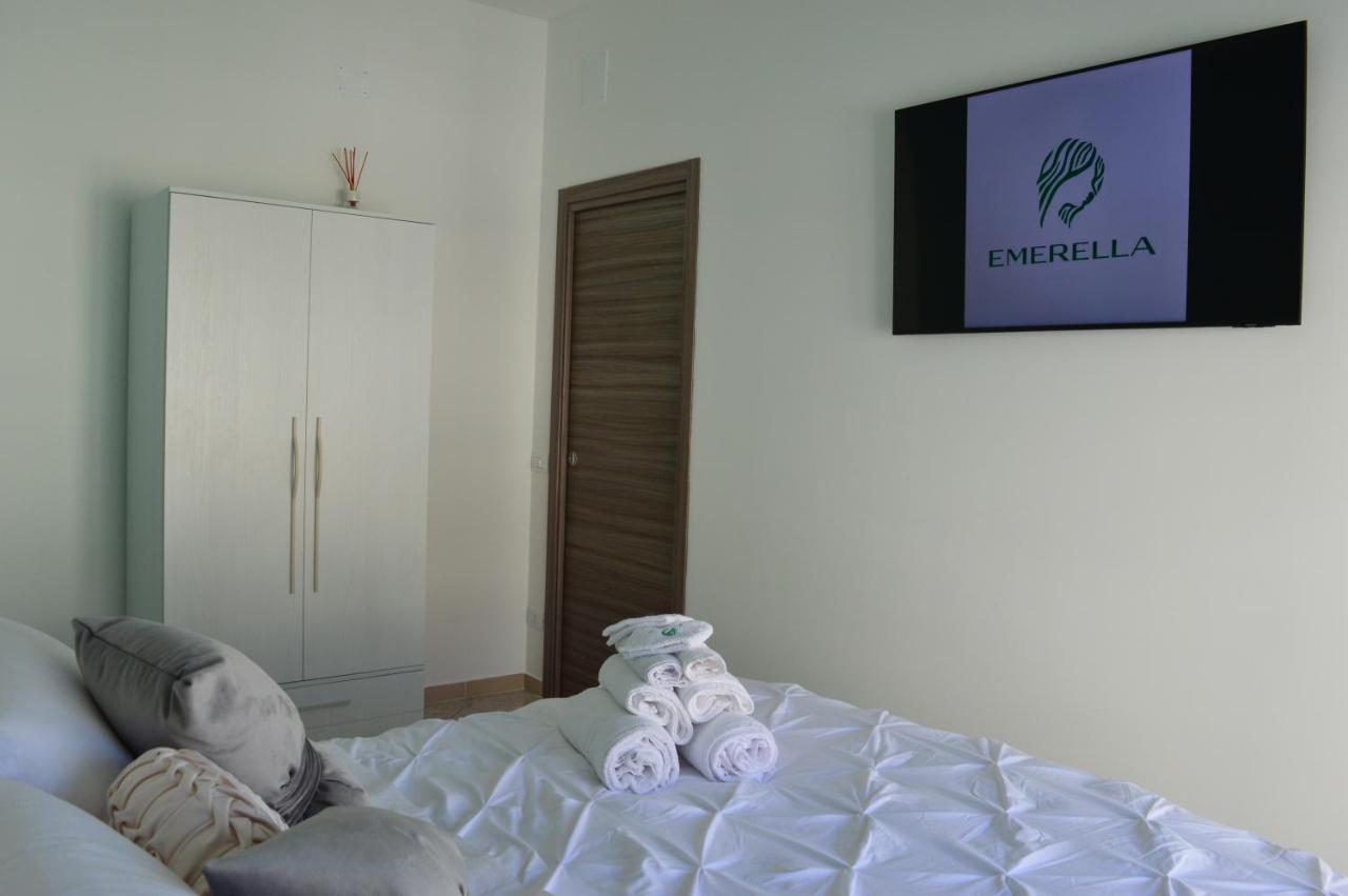 Emerella Guest House Siderno Beach ภายนอก รูปภาพ