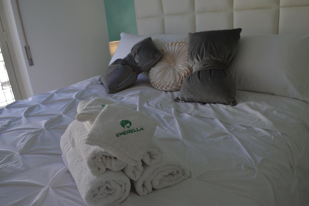 Emerella Guest House Siderno Beach ภายนอก รูปภาพ