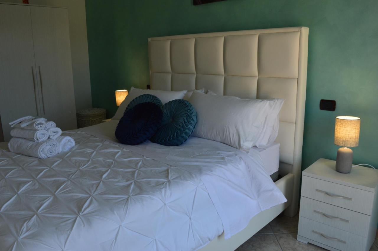 Emerella Guest House Siderno Beach ภายนอก รูปภาพ