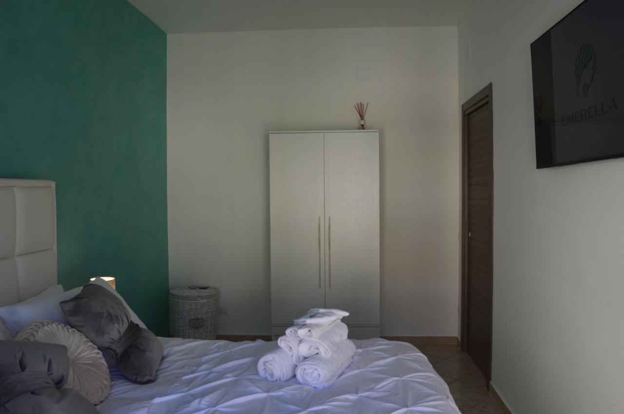 Emerella Guest House Siderno Beach ภายนอก รูปภาพ