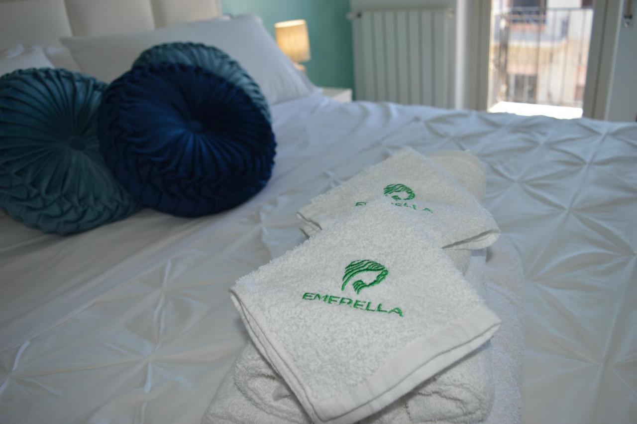 Emerella Guest House Siderno Beach ภายนอก รูปภาพ