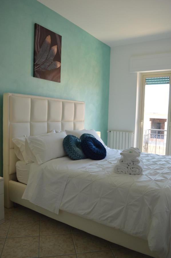 Emerella Guest House Siderno Beach ภายนอก รูปภาพ